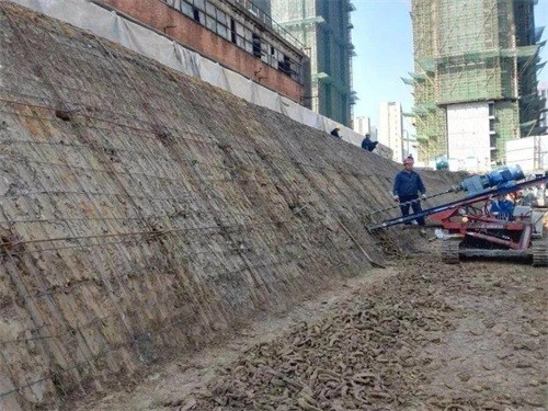 阿克塞建筑边坡支护